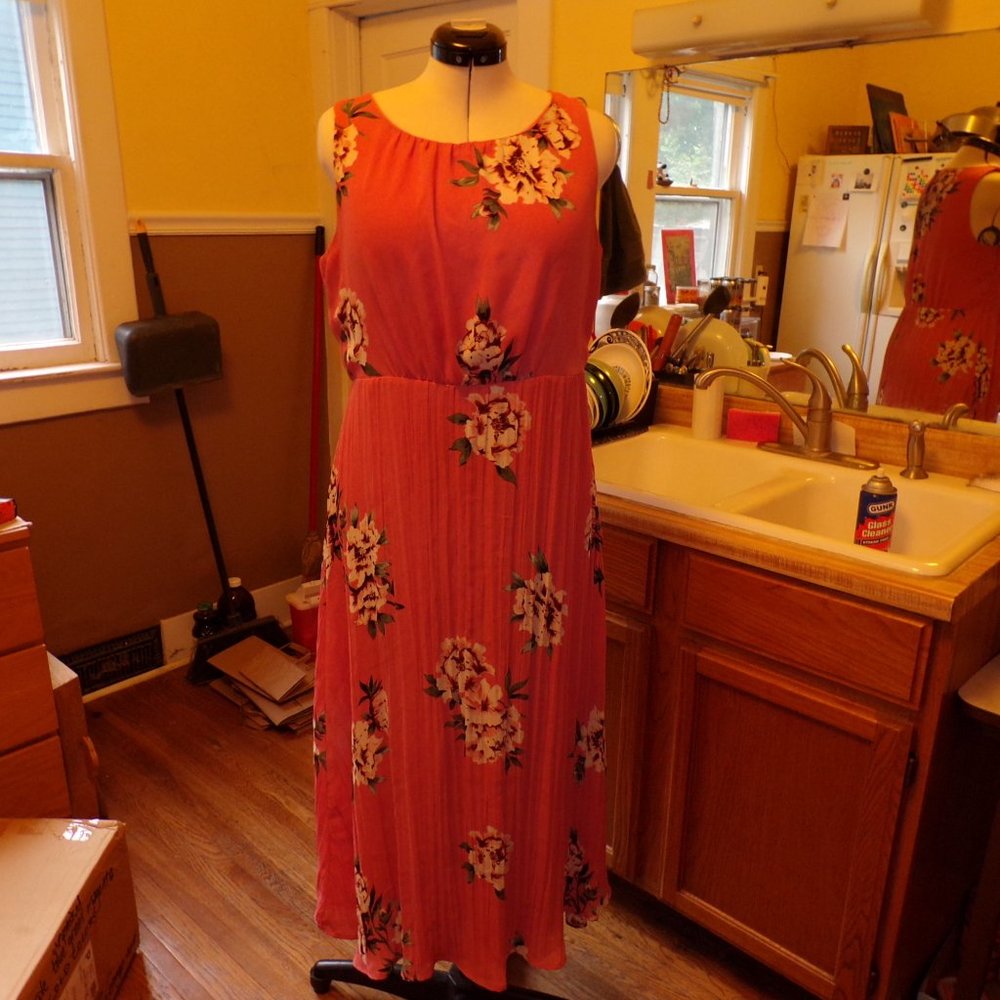 Christopher & Banks coral floral-print flowy sleeveless fall maxi dress